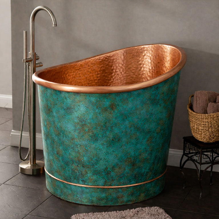 39-Inch Japanese Soaking Copper Bathtub Hammered Antique Copper Interior Blue-Green
