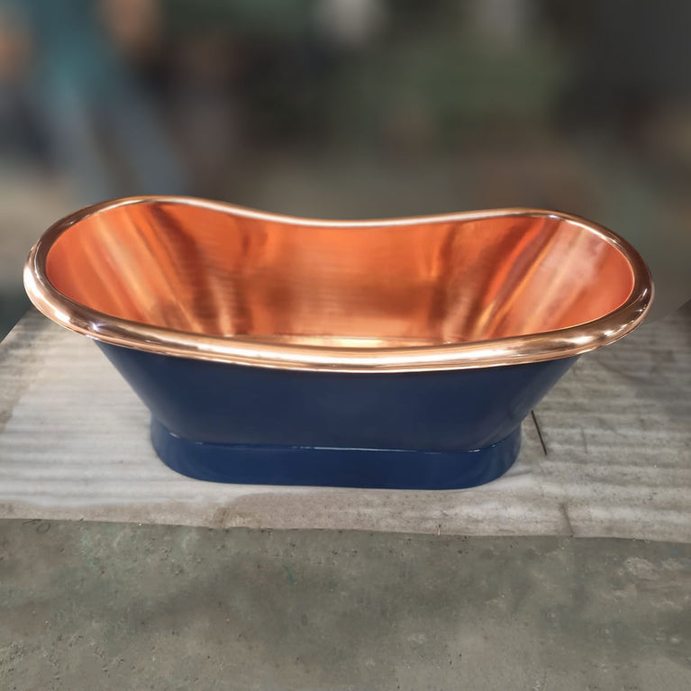 Slanting Base Copper Bathtub Copper Interior & RAL5022 Night Blue Exterior