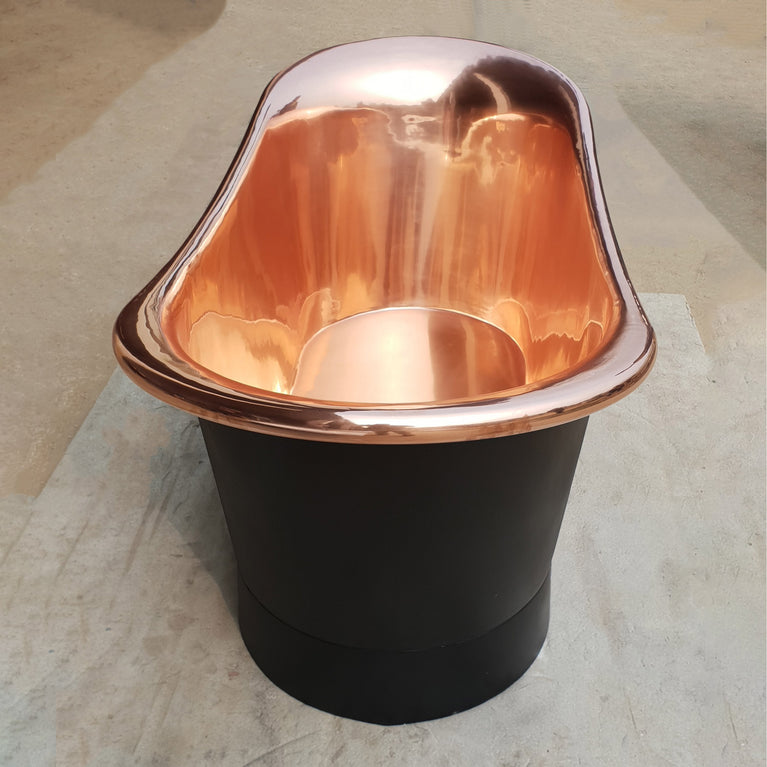 Straight Base Copper Bathtub Black Outside