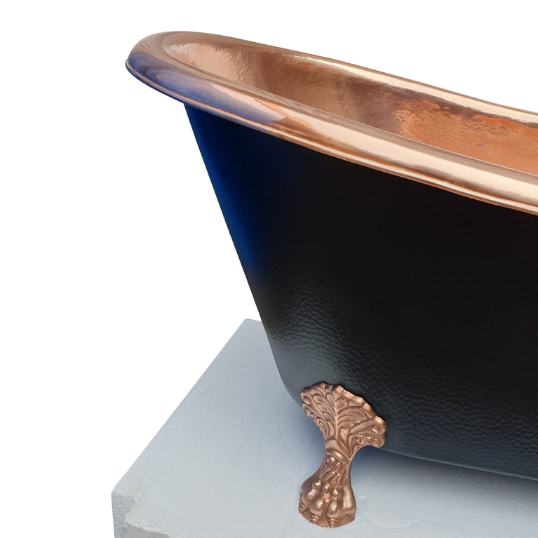 Hammered Clawfoot Copper Bathtub