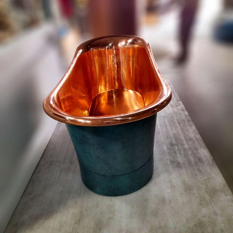 Straight Base Copper Bathtub Polish Copper Inside & Patina Exterior