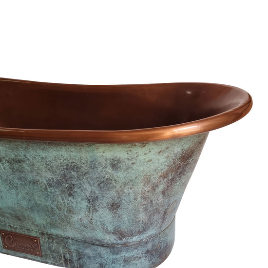 Straight Base Copper Bathtub Copper Interior & Blue Green Patina Exterior Finish